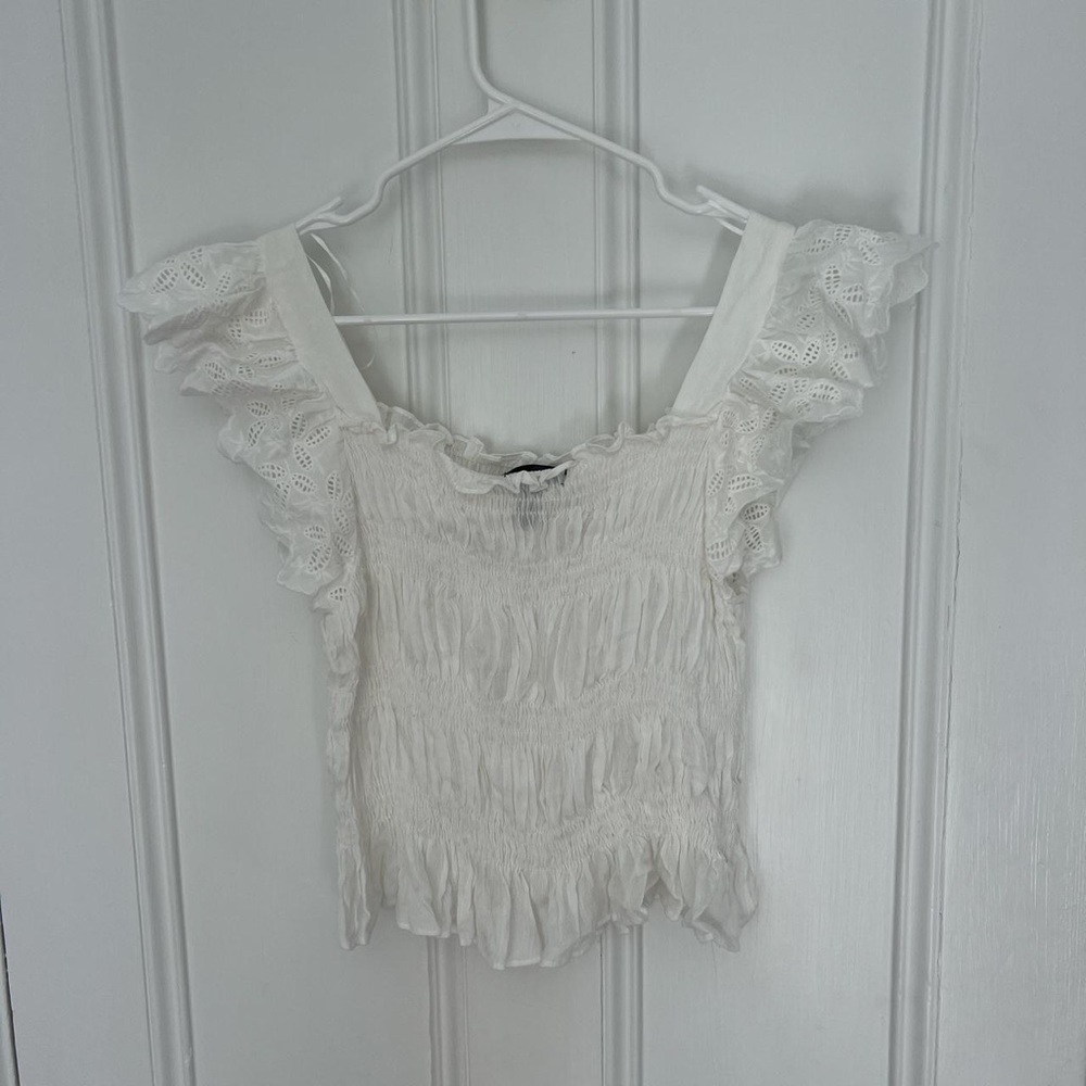 Aqua white top